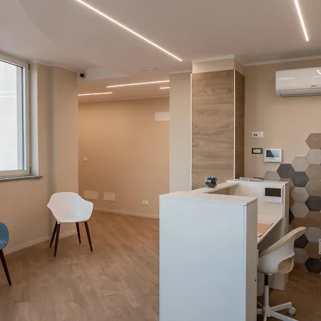 Mirage Aparthotel 3*